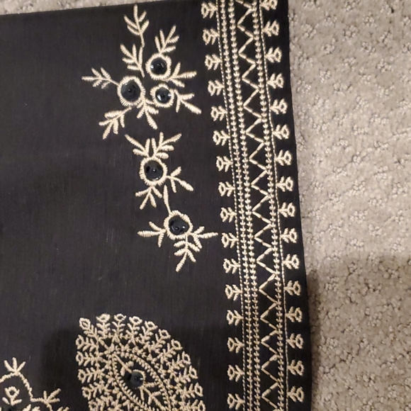 Theresa Renz - Silk , Embroidered blazer.  NEW Must have! BENEFITS RESCUE DOGS - Picture 4 of 12